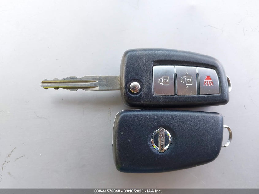 VIN KNMAT2MT2HP568832 2017 NISSAN ROGUE S