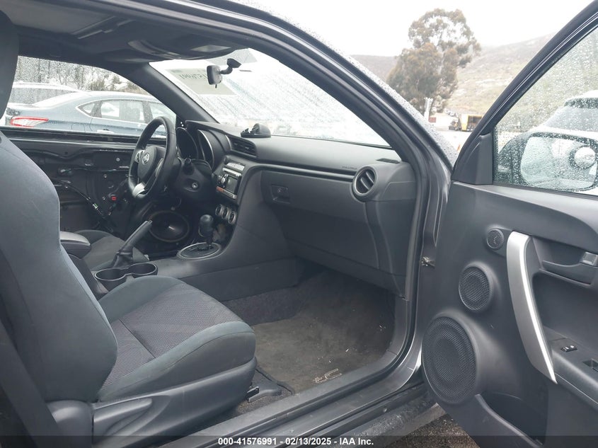 2011 SCION TC VIN: JTKJF5C78B3008169