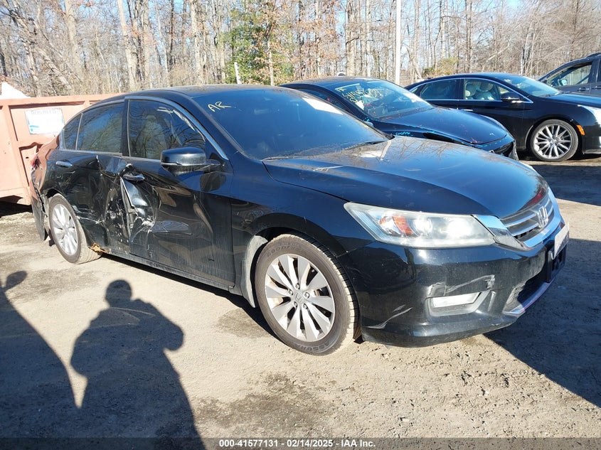 2013 HONDA ACCORD VIN: 1HGCR3F86DA041705