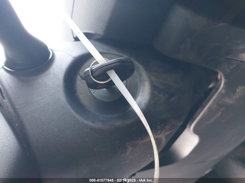 2008 Toyota Yaris VIN: JTDJT923085152656 Lot: 41577945