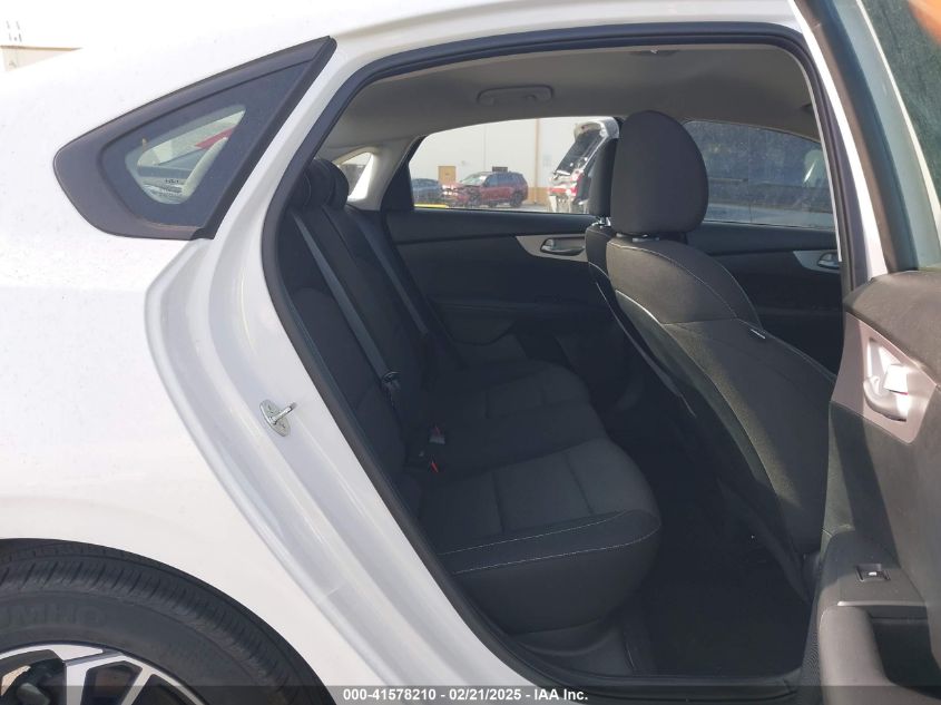 2024 Kia Forte Lxs VIN: 3KPF24AD0RE695985 Lot: 41578210