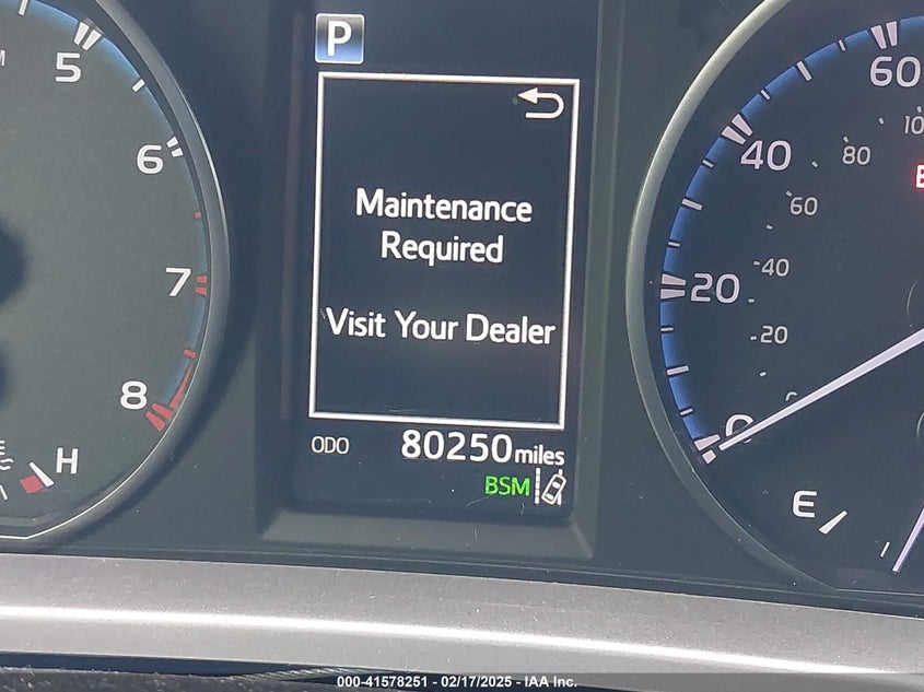 2018 TOYOTA RAV4 ADVENTURE/XLE - JTMWFREV3JJ185898