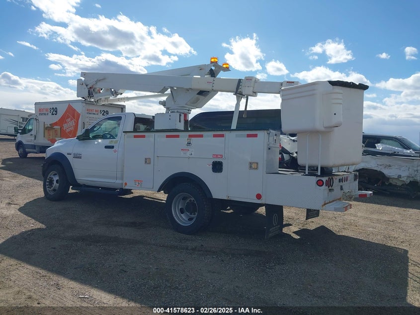 2017 Ram 5500 Chassis Tradesman/Slt white truck gasoline 3C7WRMAJ4HG536233 photo #4
