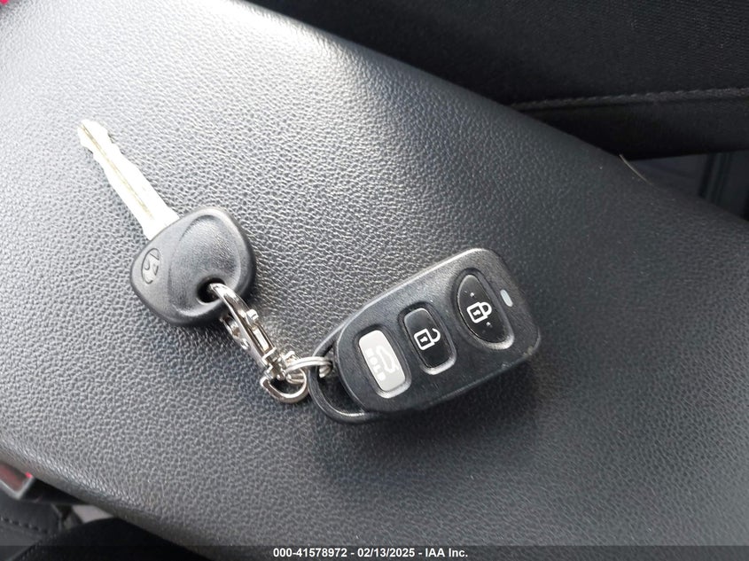 2018 HYUNDAI ELANTRA VIN: KMHD74LF9JU546872
