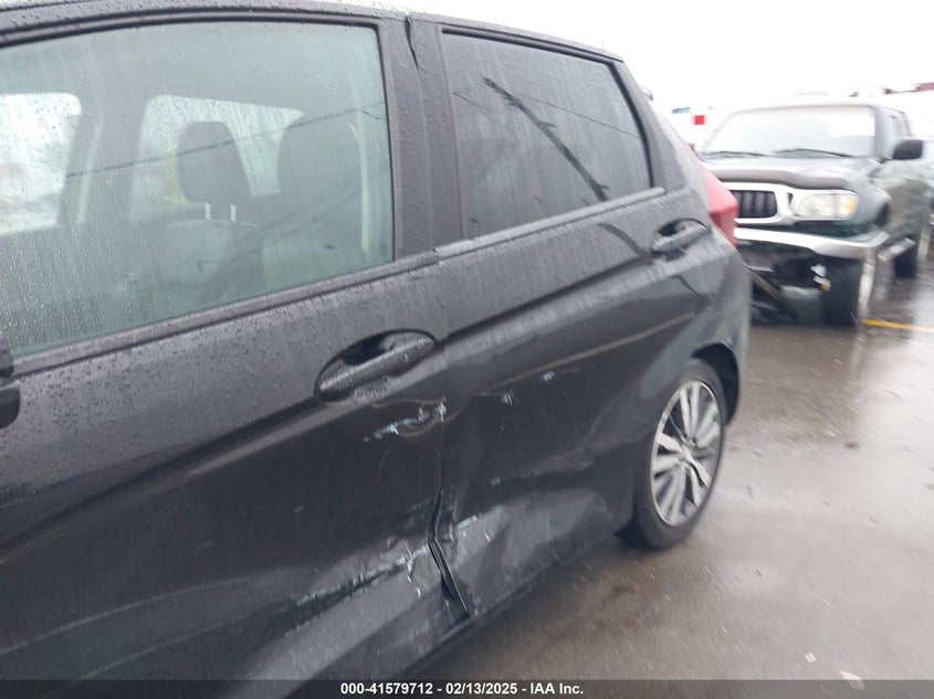 2015 HONDA FIT VIN: 3HGGK5H8XFM715360