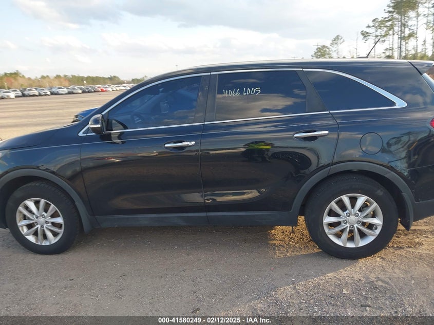 2016 Kia Sorento 2.4L L VIN: 5XYPG4A36GG186697 Lot: 41580249