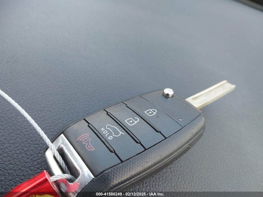 2016 Kia Sorento 2.4L L VIN: 5XYPG4A36GG186697 Lot: 41580249