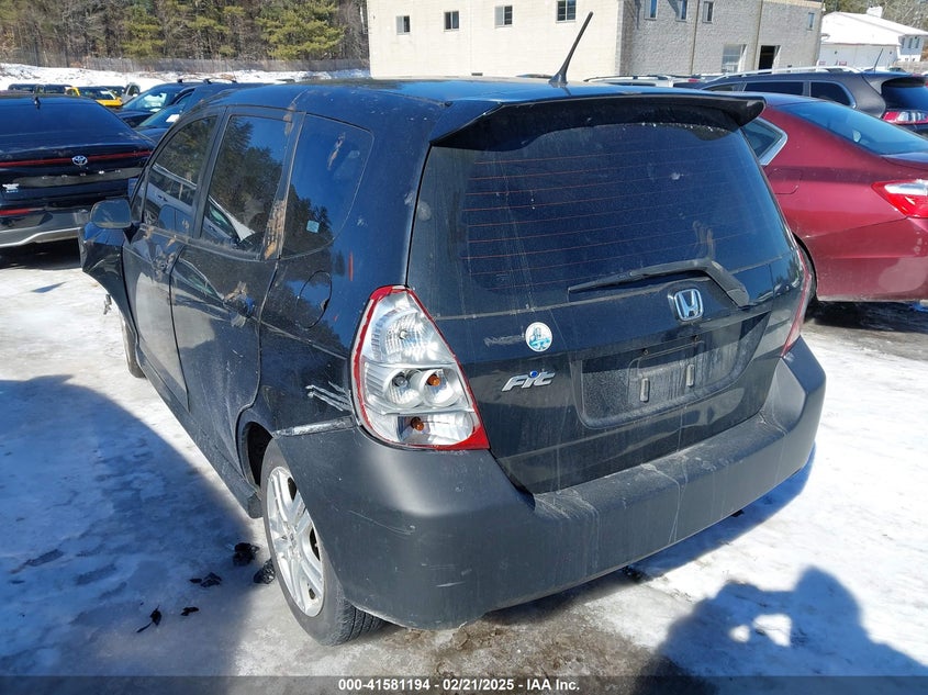 2007 HONDA FIT VIN: JHMGD38617S027444