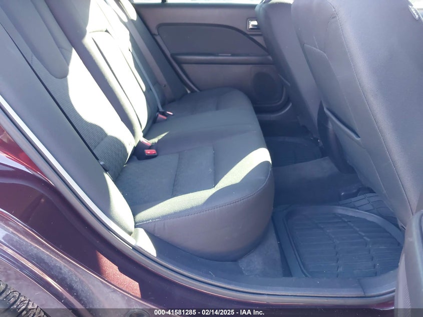 2011 FORD FUSION VIN: 3FAHP0HA1BR241568