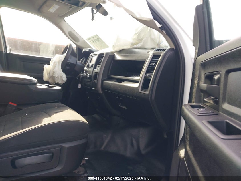 2023 RAM 1500 CLASSIC VIN: 3C6RR7KG3PG668288