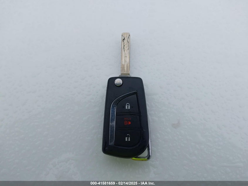 2019 TOYOTA RAV4 HYBRID LE - 2T3MWRFV1KW013121