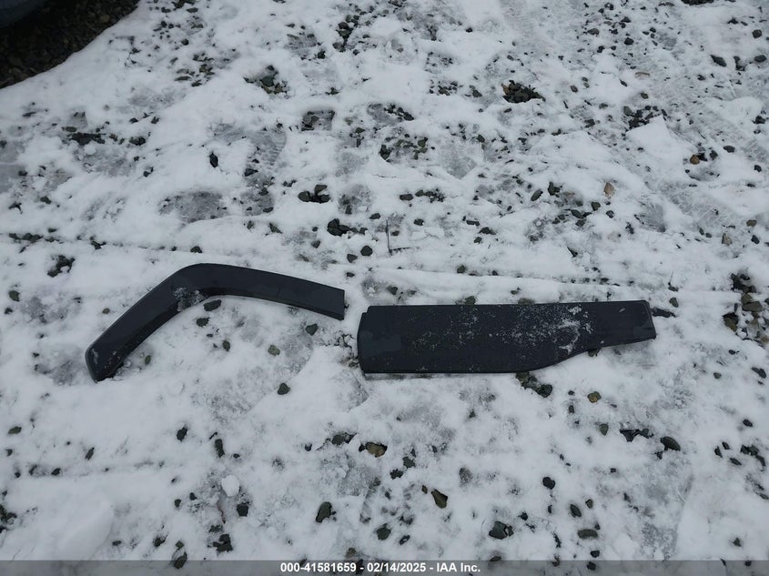 2019 TOYOTA RAV4 HYBRID LE - 2T3MWRFV1KW013121