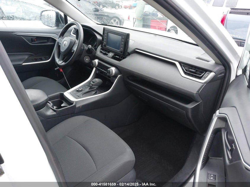 2019 TOYOTA RAV4 HYBRID LE - 2T3MWRFV1KW013121