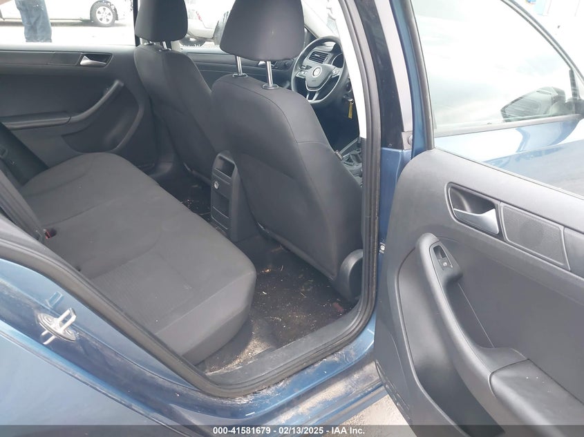 2016 VOLKSWAGEN JETTA VIN: 3VW267AJ3GM290777