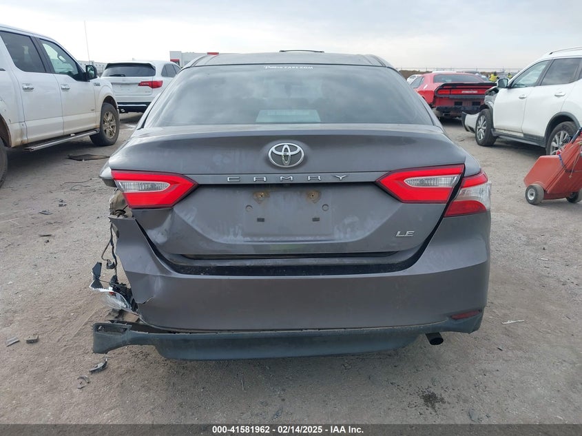 2018 TOYOTA CAMRY VIN: 4T1B11HK6JU628684