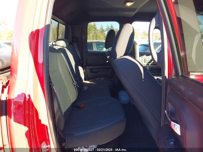 2022 RAM 1500 CLASSIC VIN: 1C6RR7GG5NS226790