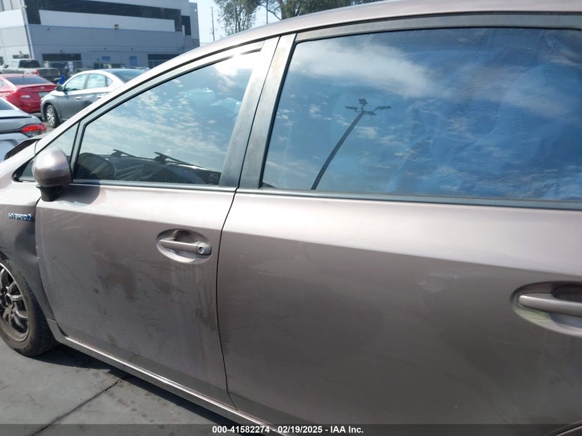 2015 TOYOTA PRIUS V VIN: JTDZN3EU4FJ040526