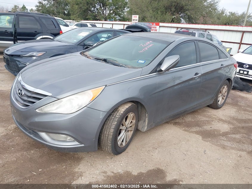 2013 HYUNDAI SONATA VIN: 5NPEB4AC9DH781562