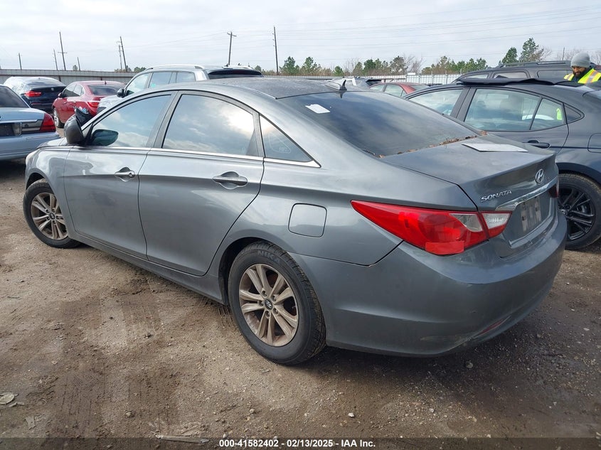 2013 HYUNDAI SONATA VIN: 5NPEB4AC9DH781562