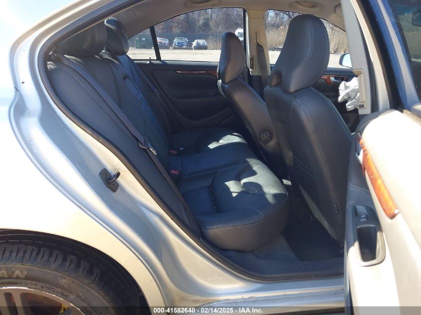 2005 Volvo S60 2.5T Awd VIN: YV1RH592052459505 Lot: 41582640