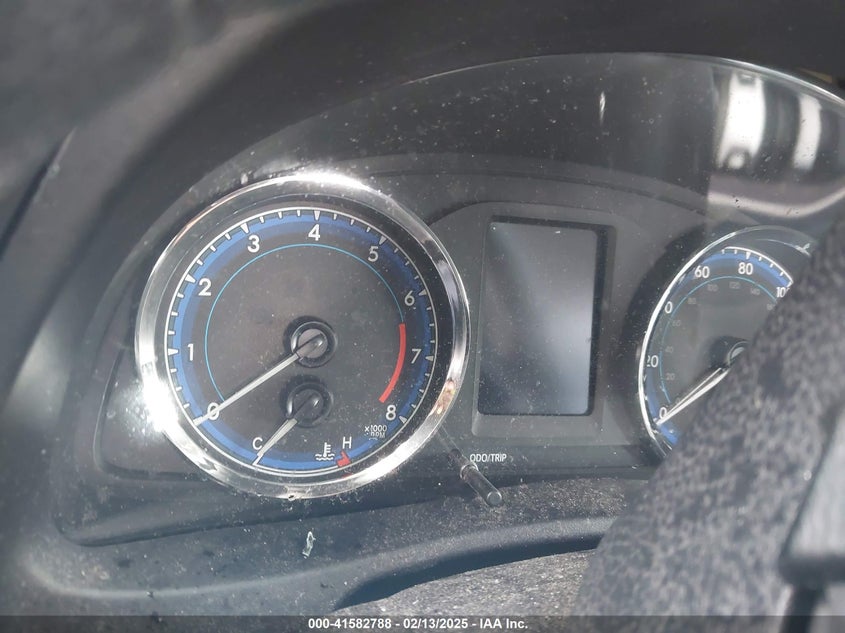 2017 TOYOTA COROLLA LE - 2T1BURHEXHC915683