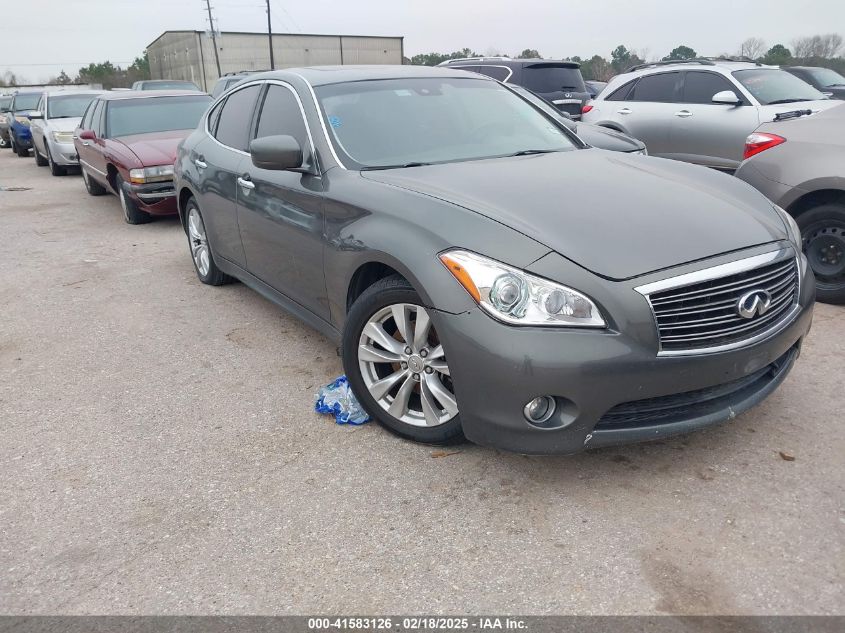 2011 Infiniti M56