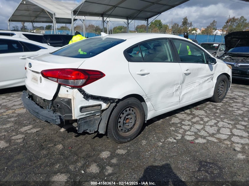 2017 KIA FORTE VIN: 3KPFL4A7XHE161687