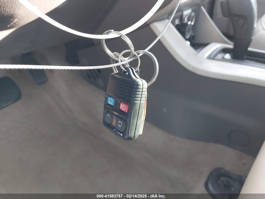 2010 FORD FOCUS VIN: 1FAHP3HN0AW231257