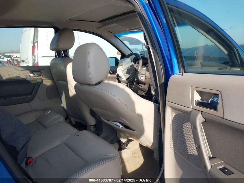 2010 FORD FOCUS VIN: 1FAHP3HN0AW231257