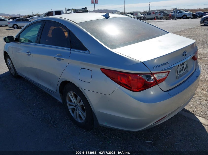 2013 HYUNDAI SONATA VIN: 5NPEB4AC0DH777075