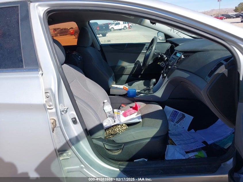 2013 HYUNDAI SONATA VIN: 5NPEB4AC0DH777075