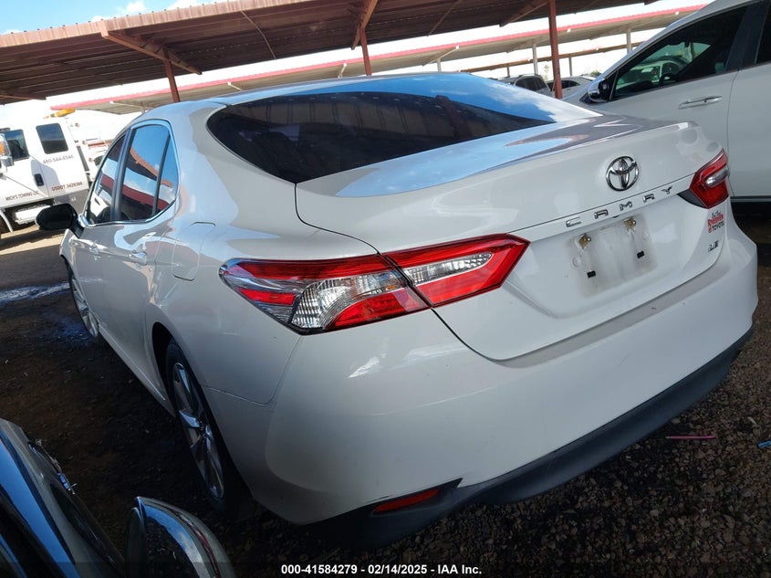 2018 TOYOTA CAMRY VIN: 4T1B11HK5JU012815