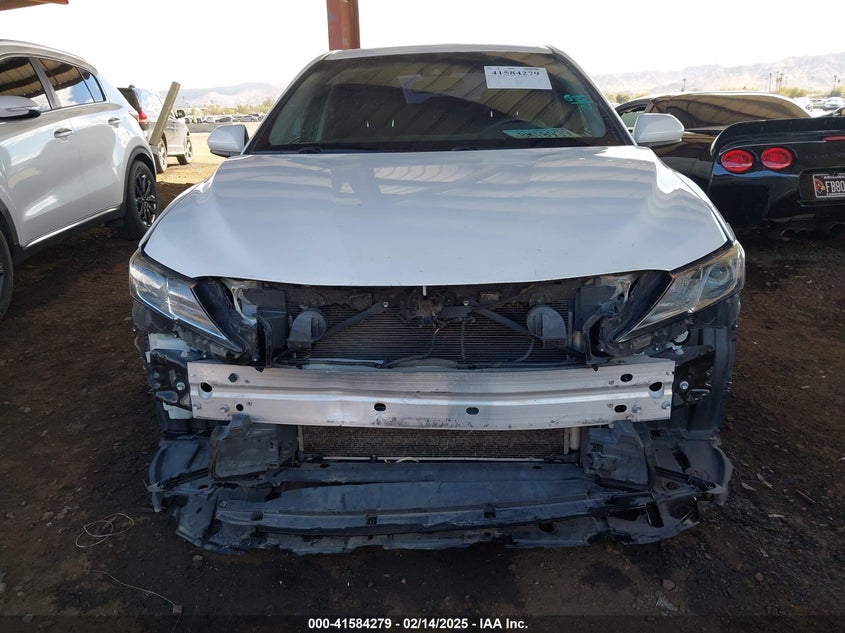 2018 TOYOTA CAMRY VIN: 4T1B11HK5JU012815