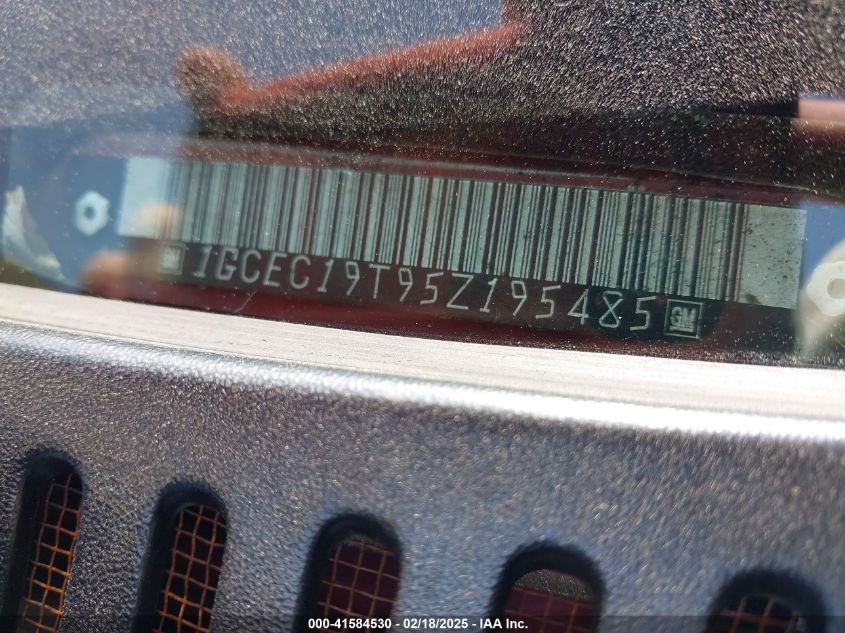 2005 Chevrolet Silverado 1500 Ls VIN: 1GCEC19T95Z195485 Lot: 41584530