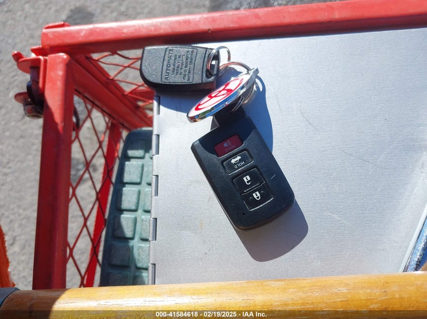 2014 TOYOTA CAMRY HYBRID XLE - 4T1BD1FK3EU106319