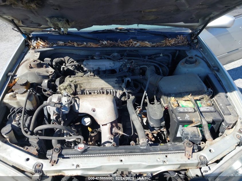 2000 Toyota Camry Le VIN: 4T1BG22K0YU70897 Lot: 41585500