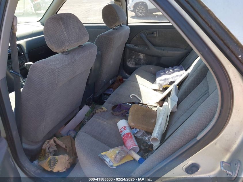 2000 Toyota Camry Le VIN: 4T1BG22K0YU70897 Lot: 41585500