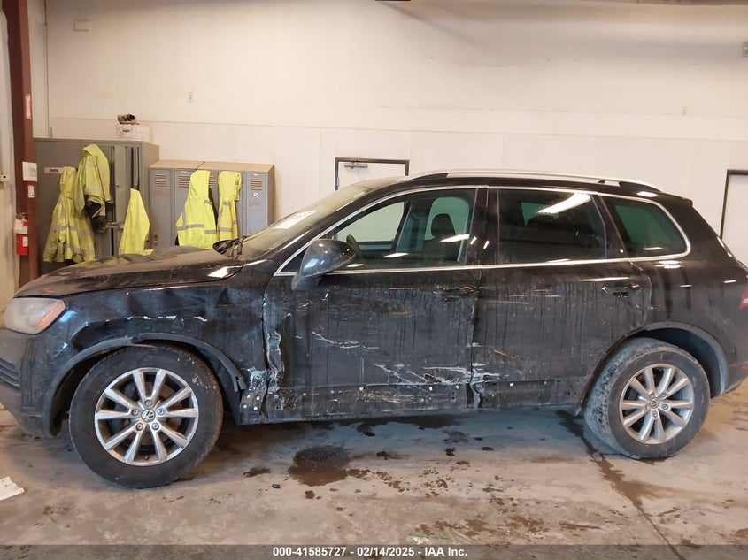 2013 VOLKSWAGEN TOUAREG VR6 SPORT - WVGEF9BP5DD012870
