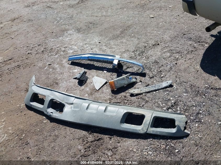 2005 Chevrolet Silverado 1500 Z71 VIN: 2GCEK13T251314403 Lot: 41586058