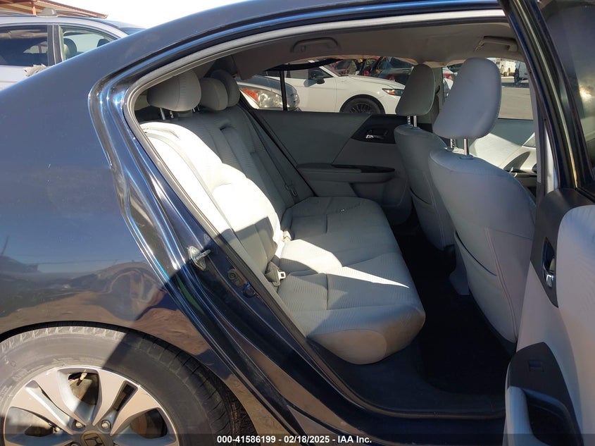 2015 HONDA ACCORD VIN: 1HGCR2F39FA246355