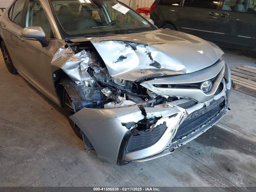 2022 TOYOTA CAMRY VIN: 4T1G11AK9NU686231