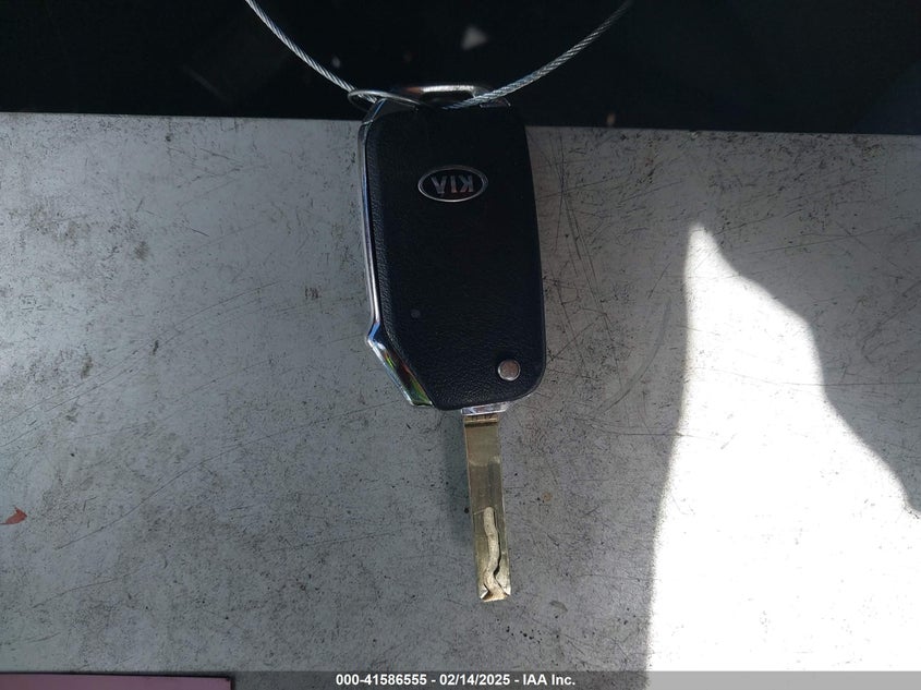 2020 KIA SOUL VIN: KNDJ23AU6L7121032