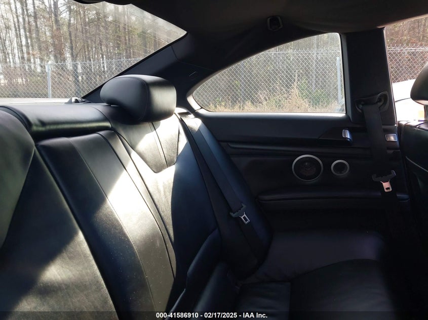 2013 BMW M3 - WBSKG9C57DJ593607