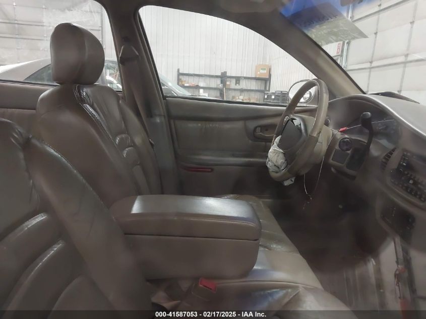 2000 Buick Century Limited VIN: 2G4WY55J7Y11776 Lot: 41587053