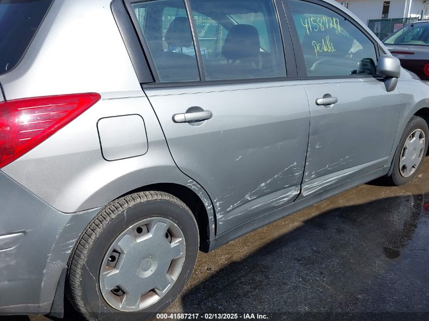 2009 Nissan Versa 1.8S VIN: 3N1BC13E49L415323 Lot: 41587217
