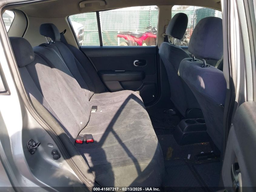 2009 Nissan Versa 1.8S VIN: 3N1BC13E49L415323 Lot: 41587217