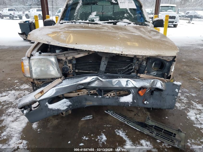 1999 Toyota Tacoma VIN: 4TAVL52N2XZ498111 Lot: 41587455