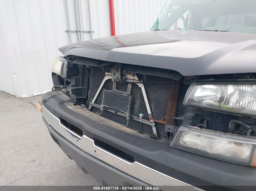 2004 Chevrolet Silverado 1500 Z71 VIN: 2GCEK19T041260637 Lot: 41587738