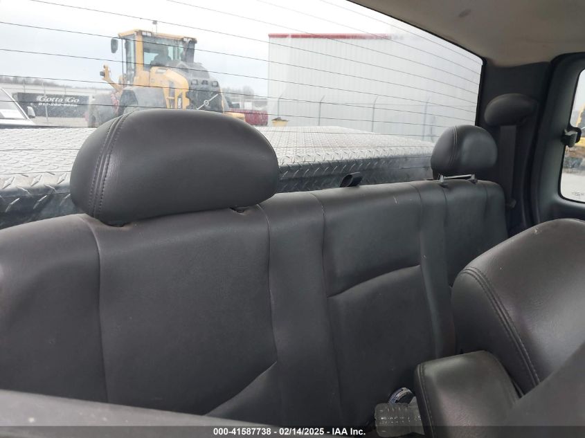 2004 Chevrolet Silverado 1500 Z71 VIN: 2GCEK19T041260637 Lot: 41587738