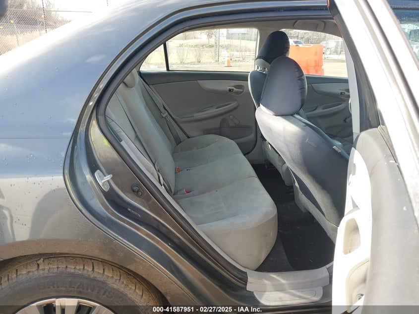 2011 TOYOTA COROLLA VIN: 2T1BU4EEXBC710525